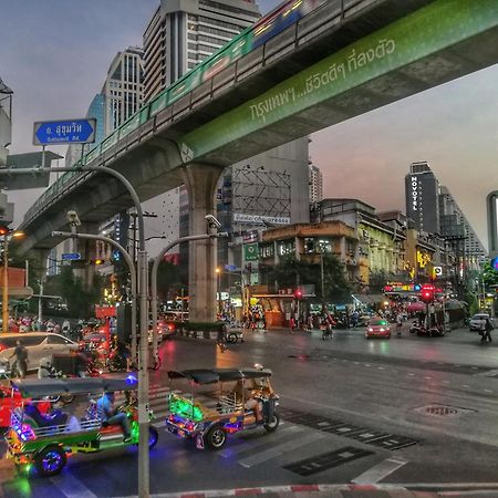 Nysa Hotel Bangkok Sukhumvit 11 Екстер'єр фото The station in 2019