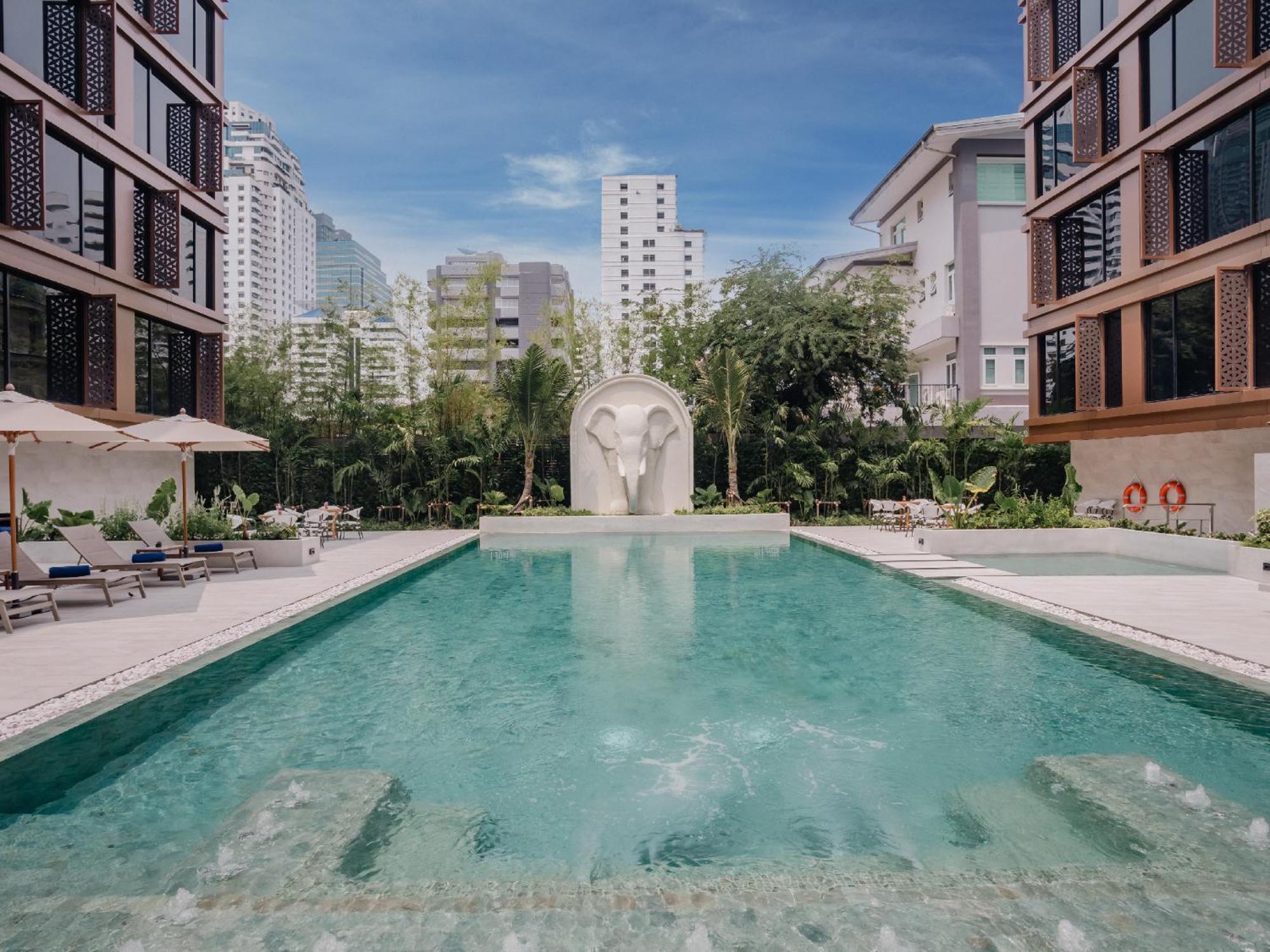 Nysa Hotel Bangkok Sukhumvit 11 Екстер'єр фото The swimming pool at the hotel