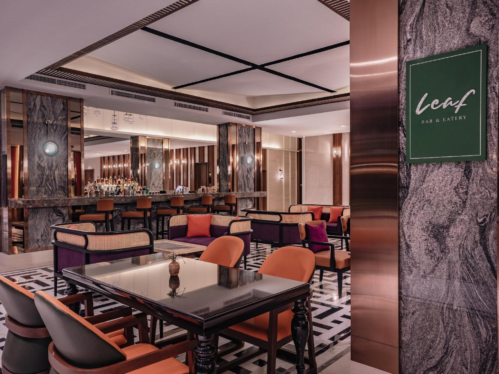 Nysa Hotel Bangkok Sukhumvit 11 Екстер'єр фото Verf Bar & Lounge