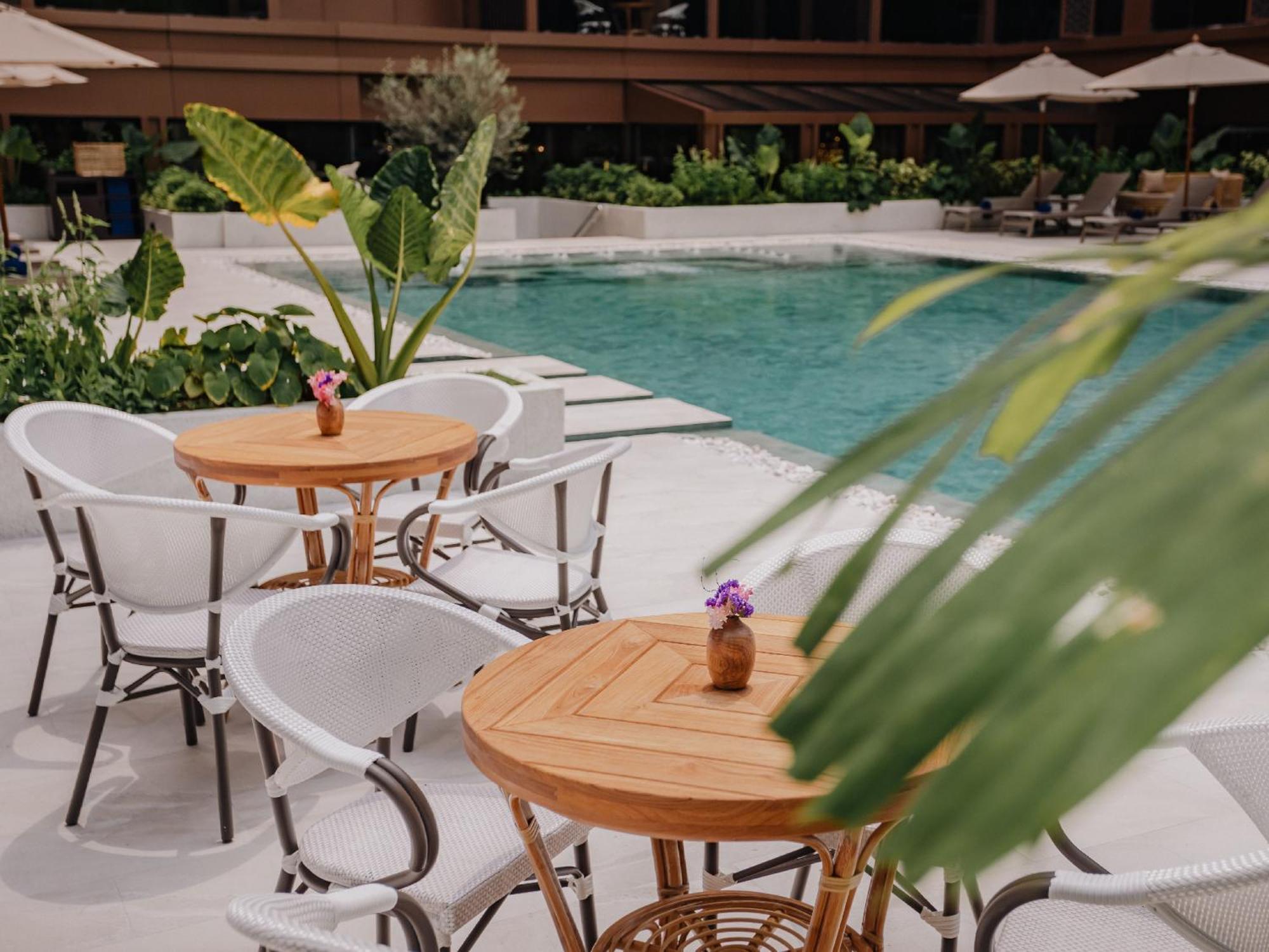 Nysa Hotel Bangkok Sukhumvit 11 Екстер'єр фото The pool at the hotel